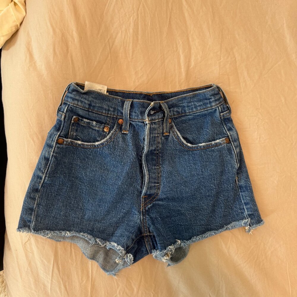 Levi's Mini Short